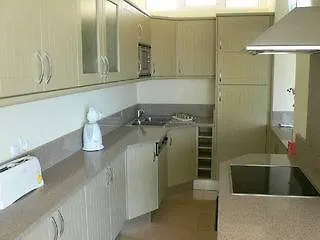 Vila Castelo Traditional מלון לגואה